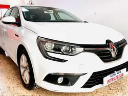 Bianco Usata 2016 Renault Mégane III Bose Edition Tre volumi | 9890 € (Buon prezzo)