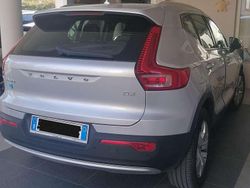 Argento Usata 2018 Volvo XC40 Momentum SUV | 19.000 € (Buon prezzo)
