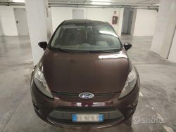 Usata 2011 Ford Fiesta Due volumi | 5100 € (Buon prezzo)