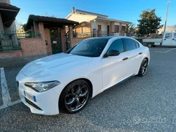 Usata 2018 Alfa Romeo Giulia Super Tre volumi | 20.500 € (Buon prezzo)