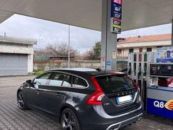 Usata 2013 Volvo V60 R-Design Station wagon | 9999 € (Cara)