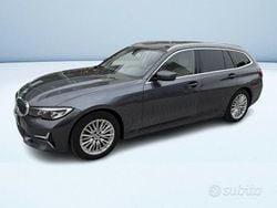 Grigio metallizzato Usata 2020 BMW 320 Luxury Line Station wagon | 26.200 € (Ottimo prezzo)