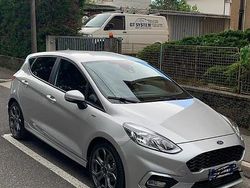 Grigio Usata 2018 Ford Fiesta ST-Line Tre volumi | 10.300 € (Buon prezzo)