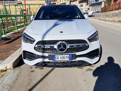 Bianco Usata 2022 Mercedes GLA220 Premium SUV | 40.000 € (Buon prezzo)