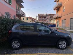 Grigio Usata 2018 Dacia Sandero Ambiance Tre volumi | 8100 € (Buon prezzo)