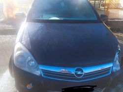 Nero Usata 2007 Opel Astra Station wagon | 300 € (Super prezzo)