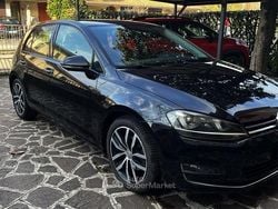 Nero Usata 2014 VW Golf VII Highline Tre volumi | 10.900 € (Buon prezzo)
