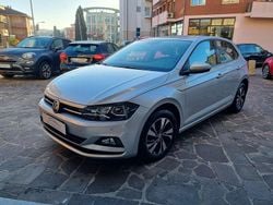 Argento Usata 2019 VW Polo Comfortline Tre volumi | 12.200 € (Ottimo prezzo)