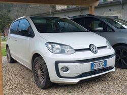 Bianco Usata 2017 VW up! Due volumi | 6900 € (Buon prezzo)