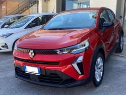 Grigio aviation Nuova 2025 Renault Captur Evolution SUV | 22.500 € (Buon prezzo)