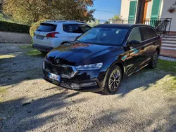 Usata 2023 Skoda Octavia Style Station wagon | 27.500 € (Buon prezzo)