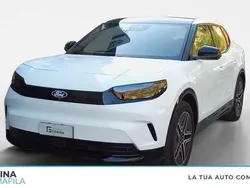Frozen white Nuova 2025 Ford Capri Premium | 48.900 €
