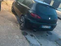 Usata 2003 Alfa Romeo 147 Due volumi | 850 € (Buon prezzo)