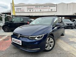 Blu Usata 2020 VW Golf VIII Style Tre volumi | 19.490 € (Buon prezzo)