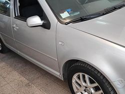 Grigio Usata 2003 VW Golf IV Tre volumi | 4500 €