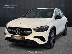 Nero Nuova 2025 Mercedes 200 SUV | 43.500 € (Super prezzo)