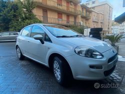 Bianco Usata 2014 Fiat Punto Street Due volumi | 4999 € (Buon prezzo)