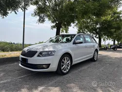 Usata 2016 Skoda Octavia Executive Station wagon | 10.300 € (Buon prezzo)