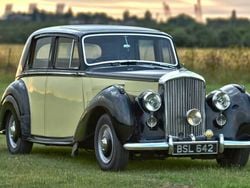 Altri Usata 1952 Bentley Mark VI Tre volumi | 51.014 €