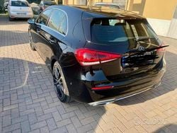 Nero Usata 2019 Mercedes A180 Tre volumi | 19.800 € (Buon prezzo)