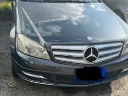 Grigio Usata 2010 Mercedes C220 Avantgarde Tre volumi | 7500 € (Cara)
