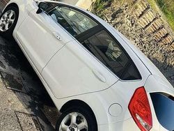 Usata 2011 Ford Fiesta Due volumi | 8000 € (Molto cara)