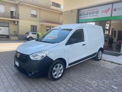 Bianco Usata 2017 Dacia Dokker Furgone | 9900 € (Buon prezzo)
