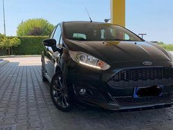 Usata 2017 Ford Fiesta Tre volumi | 9500 € (Buon prezzo)
