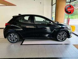Nero Usata 2021 Toyota Yaris Hybrid Trend Tre volumi | 19.990 € (Molto cara)