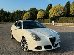 Usata 2011 Alfa Romeo Giulietta Distinctive Due volumi | 3500 € (Buon prezzo)