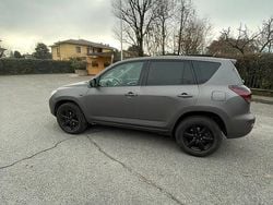 Grigio Usata 2008 Toyota RAV4 SUV | 6900 € (Buon prezzo)