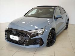 Grigio kemora Nuova 2025 Audi RS3 Tre volumi | 71.990 € (Buon prezzo)