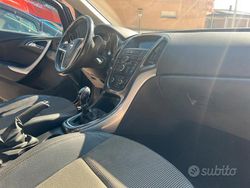 Nero Usata 2011 Opel Astra Due volumi | 2500 € (Ottimo prezzo)