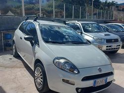 Bianco Usata 2013 Fiat Punto Pop Furgone | 2800 € (Molto cara)