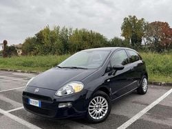 Other Usata 2015 Fiat Punto Lounge Tre volumi | 4900 € (Buon prezzo)