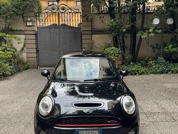 Nero Usata 2017 Mini Cooper SD Due volumi | 16.500 € (Cara)