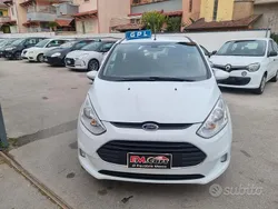 Bianco Usata 2015 Ford B-MAX Titanium Monovolume | 4899 € (Ottimo prezzo)
