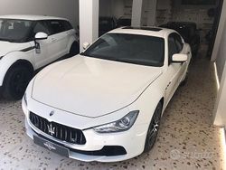 Bianco Usata 2016 Maserati Ghibli Tre volumi | 23.900 € (Buon prezzo)
