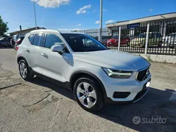 Bianco Usata 2018 Volvo XC40 Momentum SUV | 19.600 € (Buon prezzo)