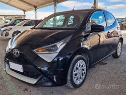 Nero Usata 2019 Toyota Aygo Connect Style Due volumi | 10.500 € (Buon prezzo)