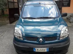 Verde Usata 2004 Renault Kangoo Authentique Monovolume | 1990 € (Buon prezzo)