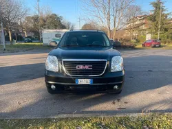 Usata 2011 GMC Yukon SUV | 19.000 €