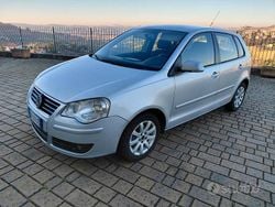 Grigio Usata 2006 VW Polo Sportline Due volumi | 2200 € (Buon prezzo)