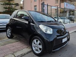 Nero Usata 2010 Toyota iQ Sol Due volumi | 6800 € (Molto cara)