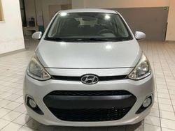 Argento Usata 2016 Hyundai i10 Due volumi | 7790 € (Ottimo prezzo)