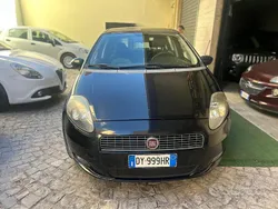 Nero Usata 2009 Fiat Grande Punto Due volumi | 2500 € (Buon prezzo)