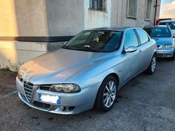 Grigio Usata 2005 Alfa Romeo 156 Tre volumi | 2300 €
