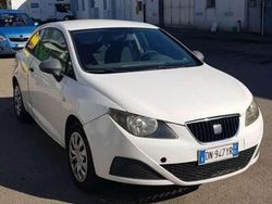 Bianco Usata 2010 Seat Ibiza Tre volumi | 4500 € (Buon prezzo)