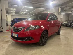 Rosso argilla Usata 2021 Lancia Ypsilon Gold Due volumi | 10.490 € (Ottimo prezzo)