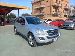 Grigio Usata 2010 Mercedes ML350 Premium SUV | 10.590 € (Ottimo prezzo)
